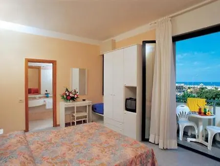 Hotel Milano Ile De France 3* Rimini