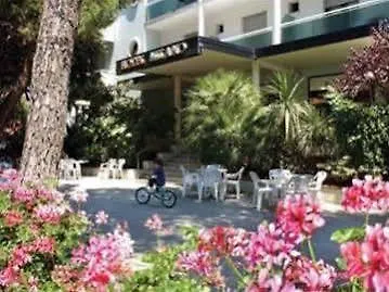 Hotel Milano Ile De France Hotel 3*